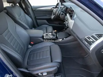 BMW X3 xDrive30i M Sportpaket Pano RKam Navi 20  LED