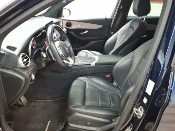 MERCEDES-BENZ GLC 300 4M-AMG AHK PANO DIS BusiP KomfP