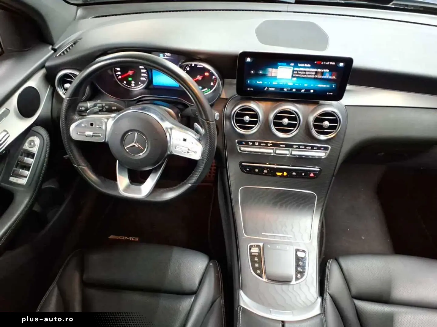 MERCEDES-BENZ GLC 300 4M-AMG AHK PANO DIS BusiP KomfP