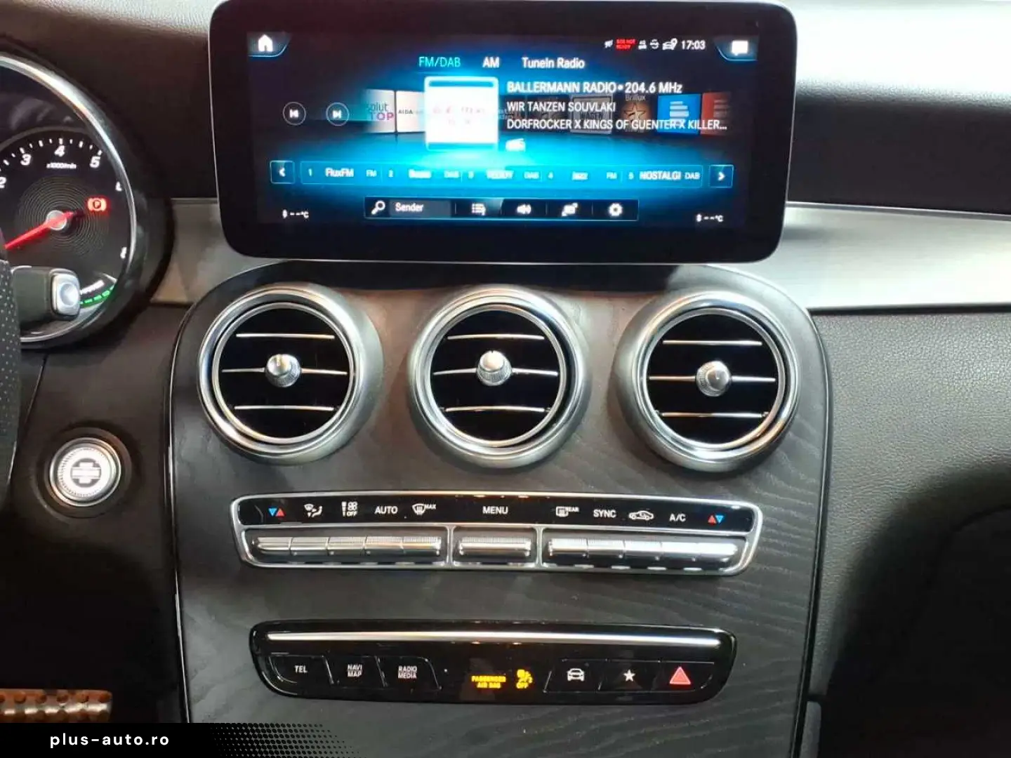 MERCEDES-BENZ GLC 300 4M-AMG AHK PANO DIS BusiP KomfP