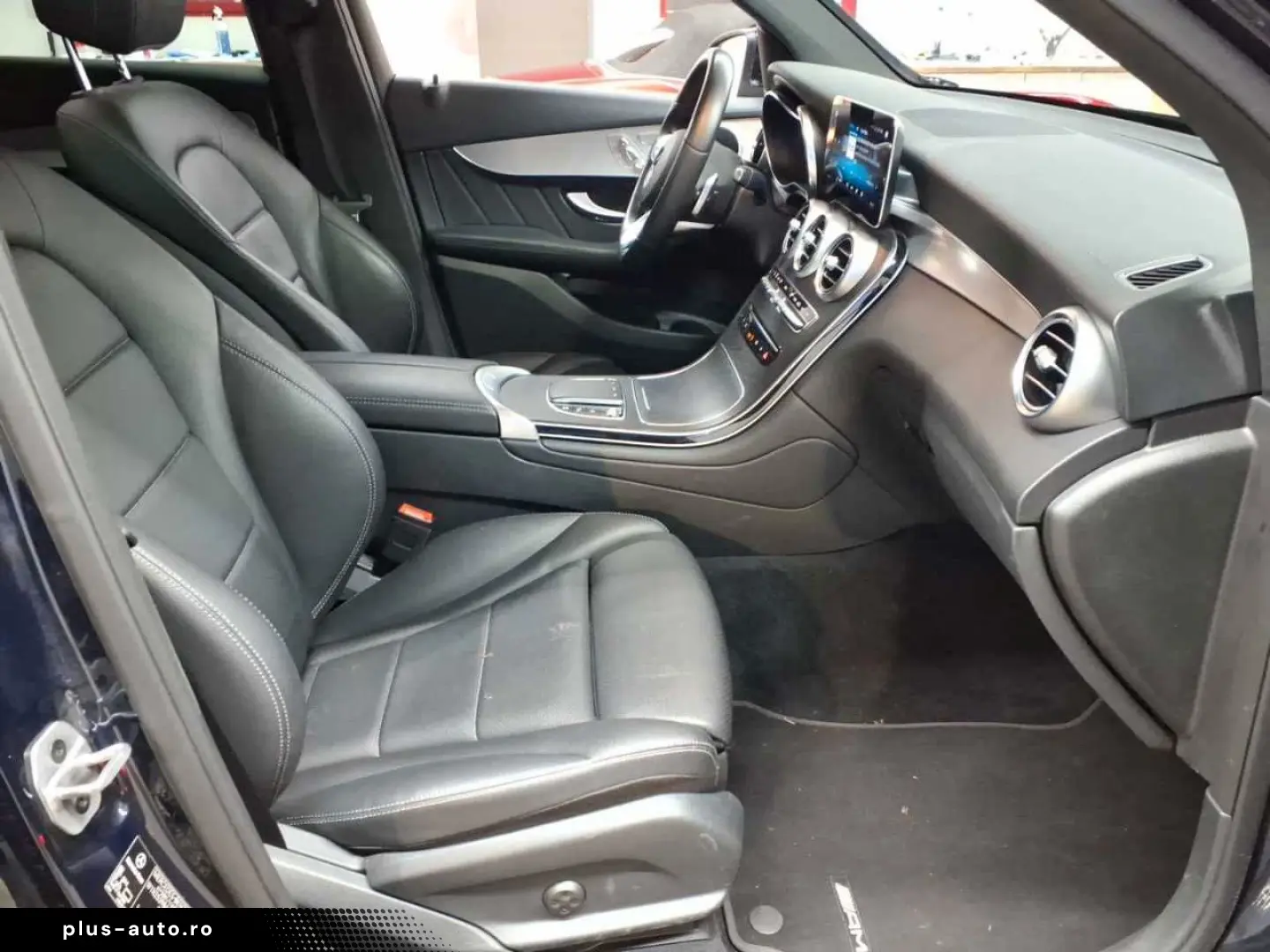 MERCEDES-BENZ GLC 300 4M-AMG AHK PANO DIS BusiP KomfP