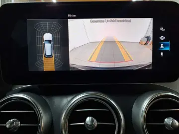 MERCEDES-BENZ GLC 300 4M-AMG AHK PANO DIS BusiP KomfP