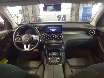 MERCEDES-BENZ GLC 200 d 4Matic BLIS Key Navi AUT Park-Assist