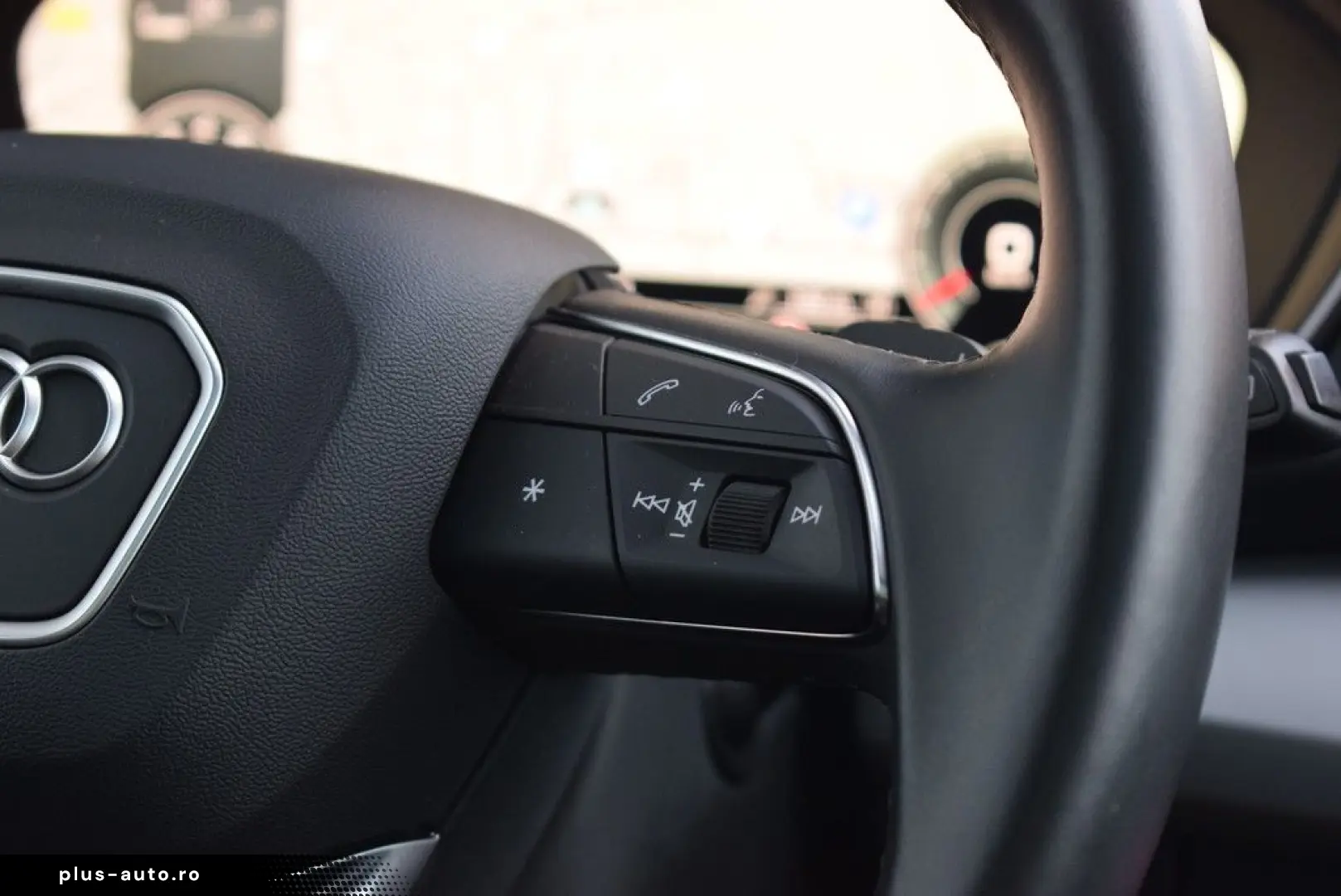 AUDI Q5 40 TFSI quattro  advanced Pano Navi LED ACC