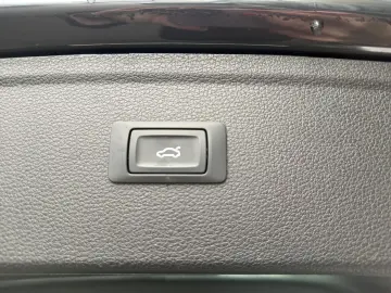 AUDI Q5 45 2.0 TFSI quattro S-tronic AHK RFK ACC B&O