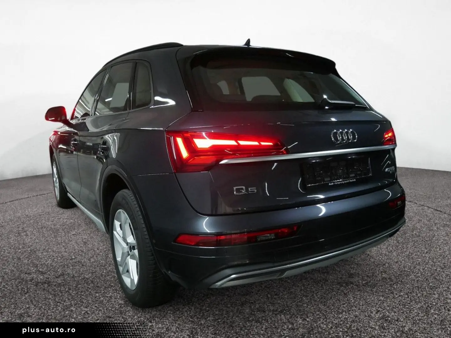 AUDI Q5 40 TFSI quattro advanced AHK PANO KAMERA NAVI
