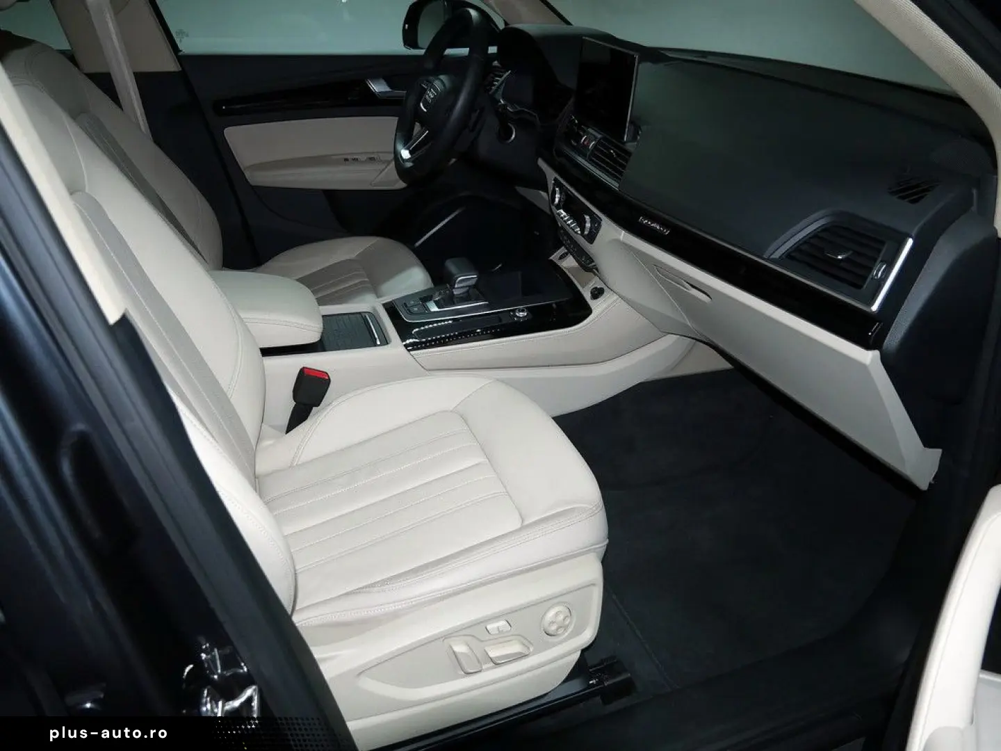 AUDI Q5 40 TFSI quattro advanced AHK PANO KAMERA NAVI