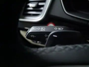 AUDI Q5 40 TFSI quattro advanced AHK PANO KAMERA NAVI