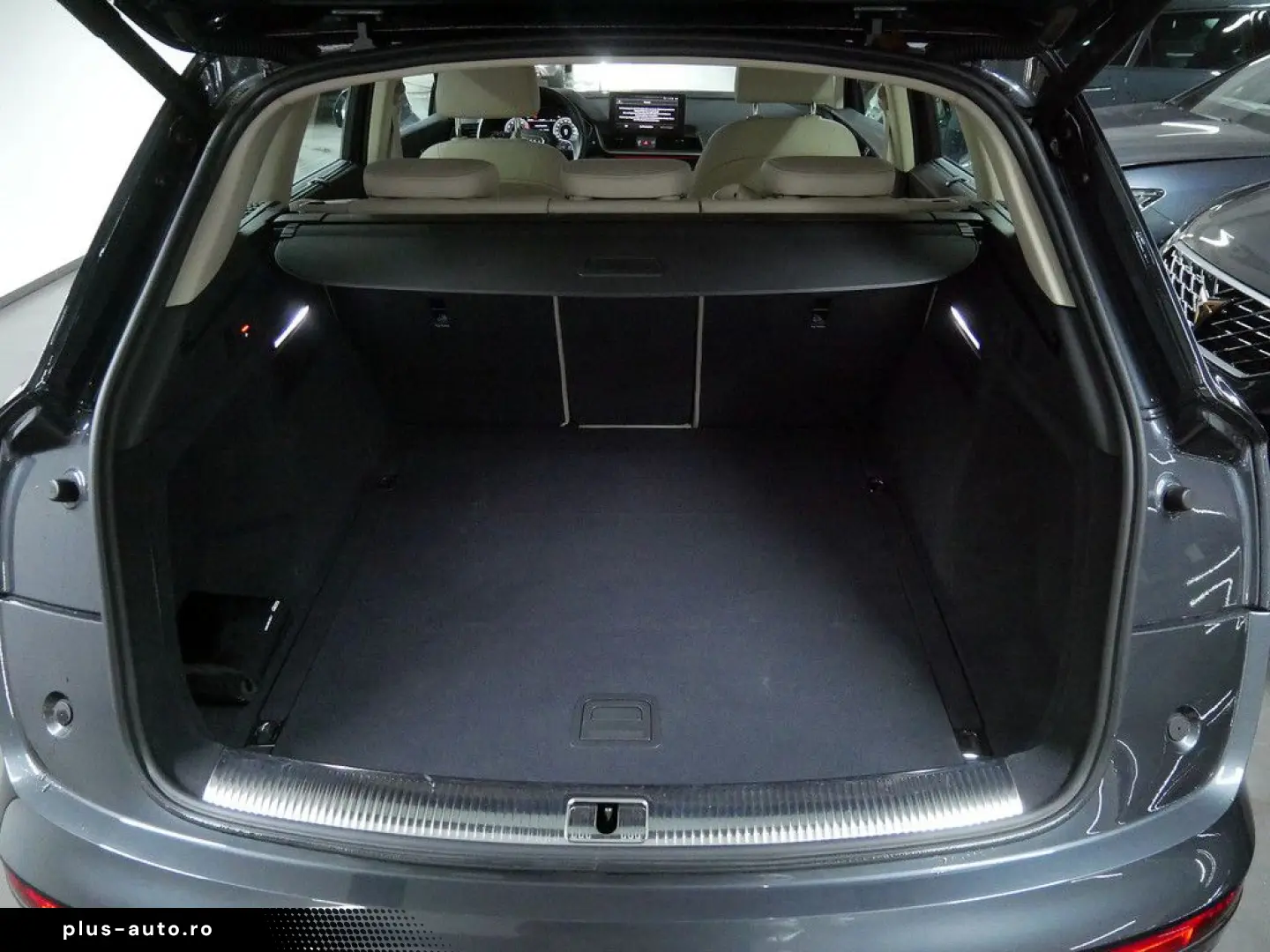 AUDI Q5 40 TFSI quattro advanced AHK PANO KAMERA NAVI