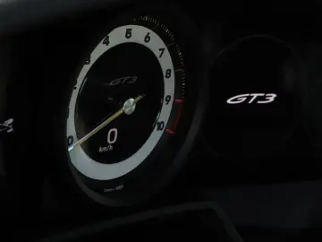 PORSCHE 992 GT3 CLUBSPORT PCCB SCHALENSITZE APPROVED