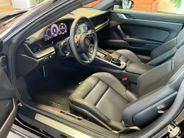 PORSCHE 911 992 Carrera PANO BOSE SPORT-AGA