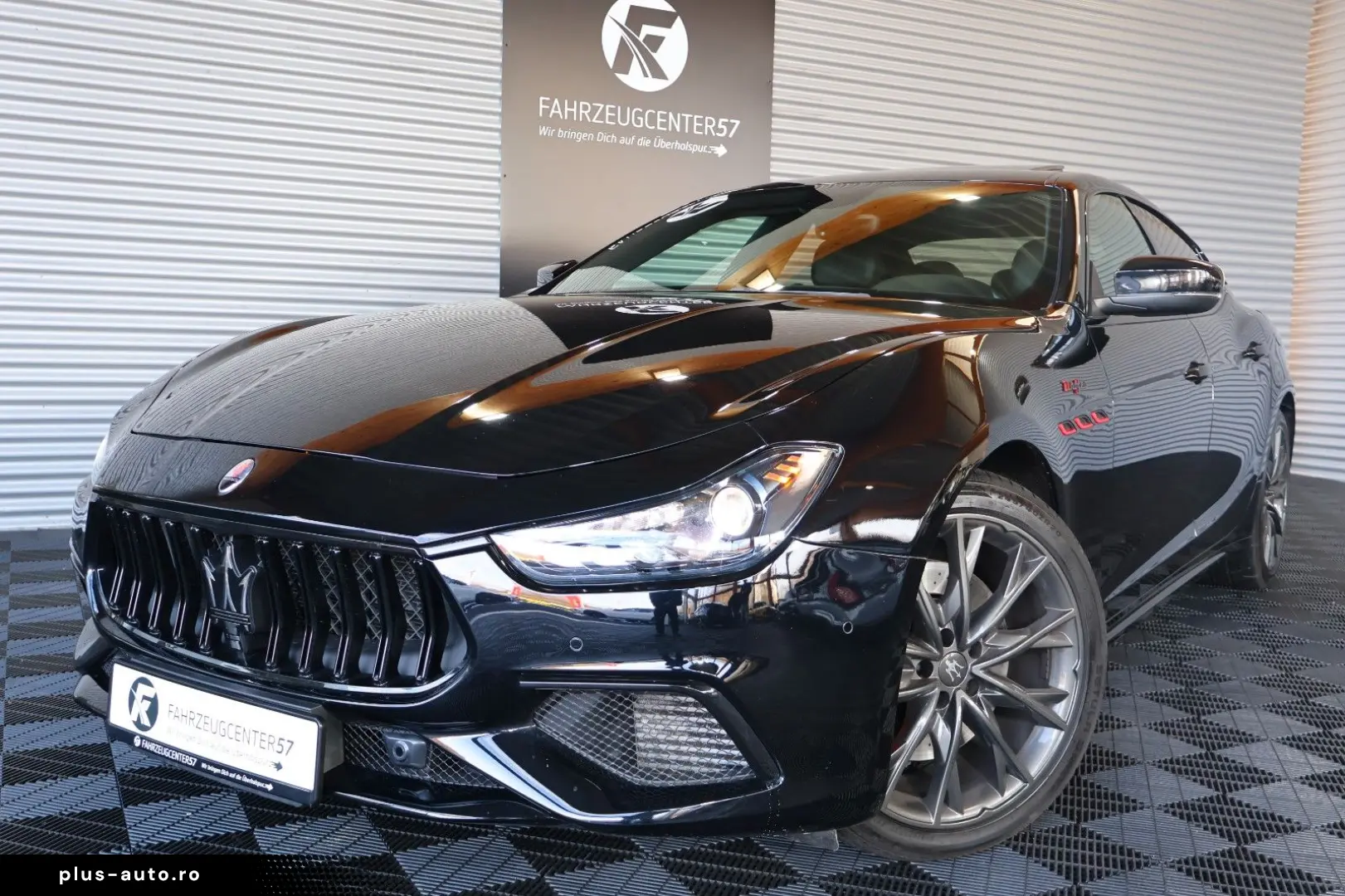 MASERATI Ghibli S Q4 V6 3.0L TROFEO OPTIK CARPLAY H&K RFK