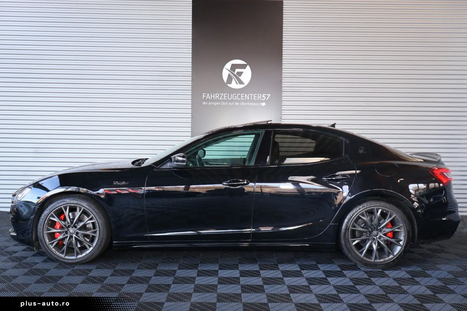 MASERATI Ghibli S Q4 V6 3.0L TROFEO OPTIK CARPLAY H&K RFK
