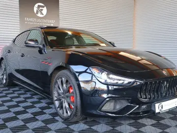 MASERATI Ghibli S Q4 V6 3.0L TROFEO OPTIK CARPLAY H&K RFK