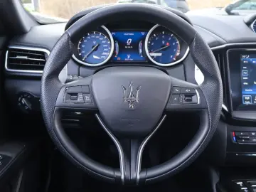 MASERATI Ghibli S Q4 V6 3.0L TROFEO OPTIK CARPLAY H&K RFK