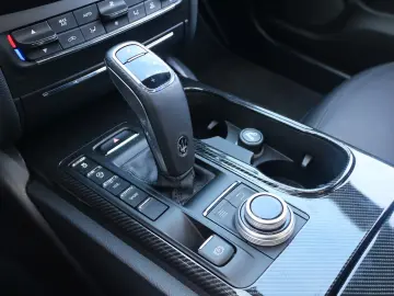 MASERATI Ghibli S Q4 V6 3.0L TROFEO OPTIK CARPLAY H&K RFK