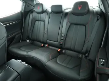 Maserati Ghibli S Q4