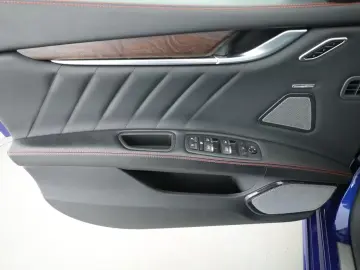 Maserati Ghibli S Q4