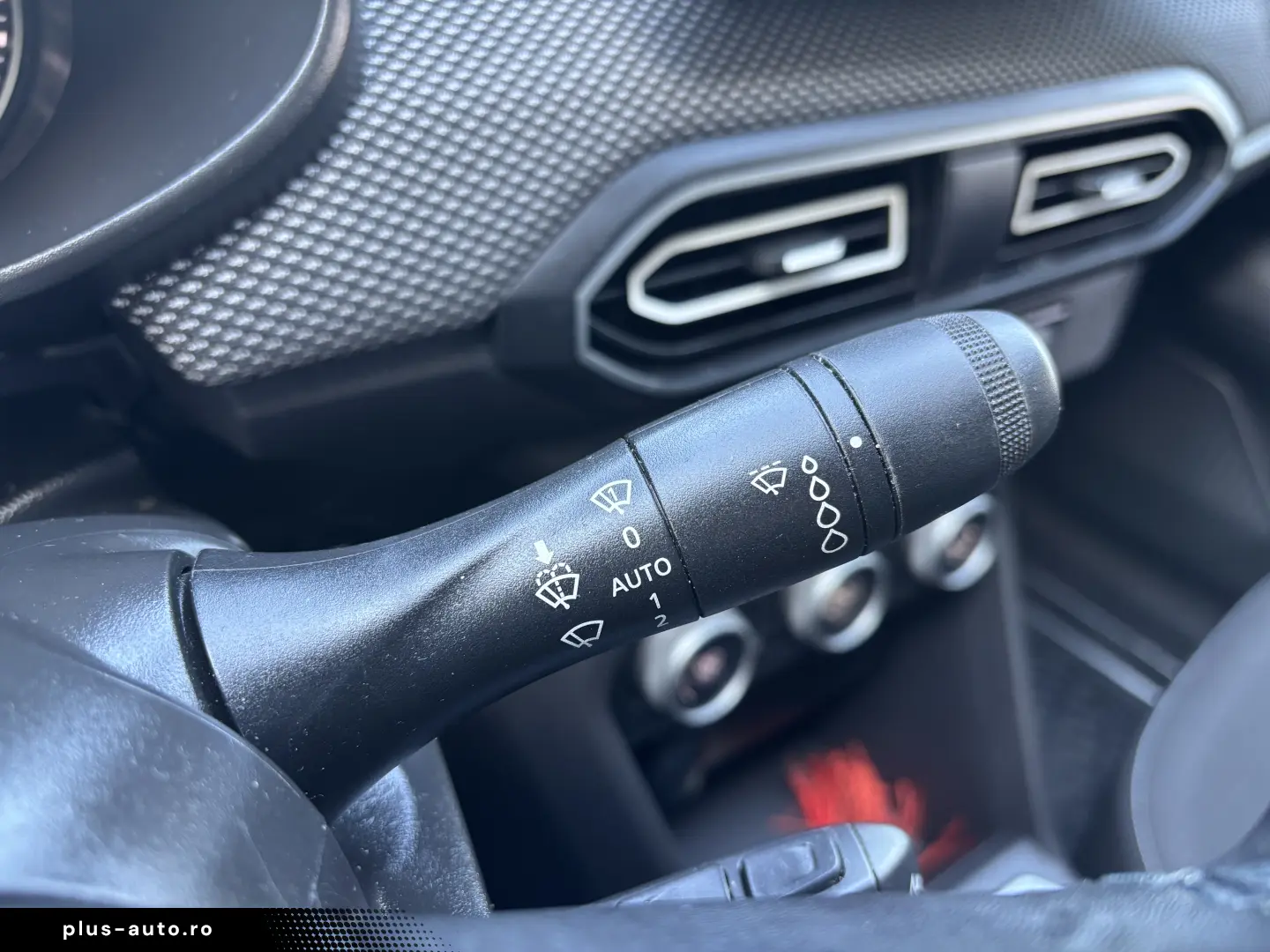 Dacia Logan TCe 90 MT6 Journey