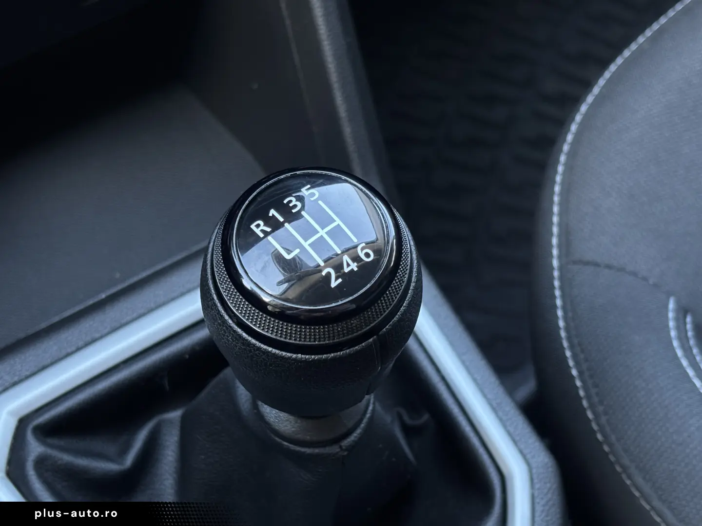 Dacia Logan TCe 90 MT6 Journey