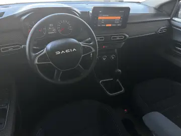 Dacia Logan TCe 90 MT6 Journey