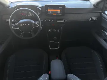 Dacia Logan TCe 90 MT6 Journey