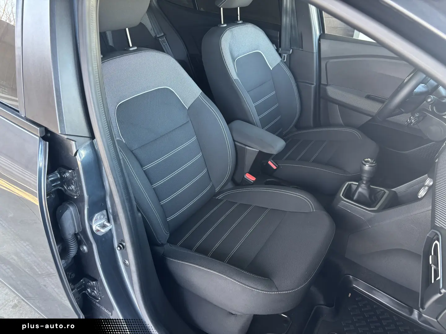 Dacia Logan TCe 90 MT6 Journey