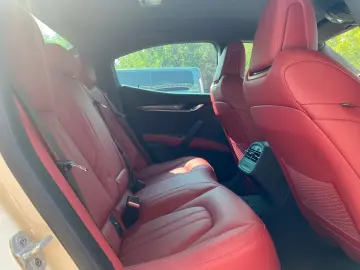 Maserati Ghibli GranSport