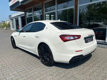 Maserati Ghibli GranSport
