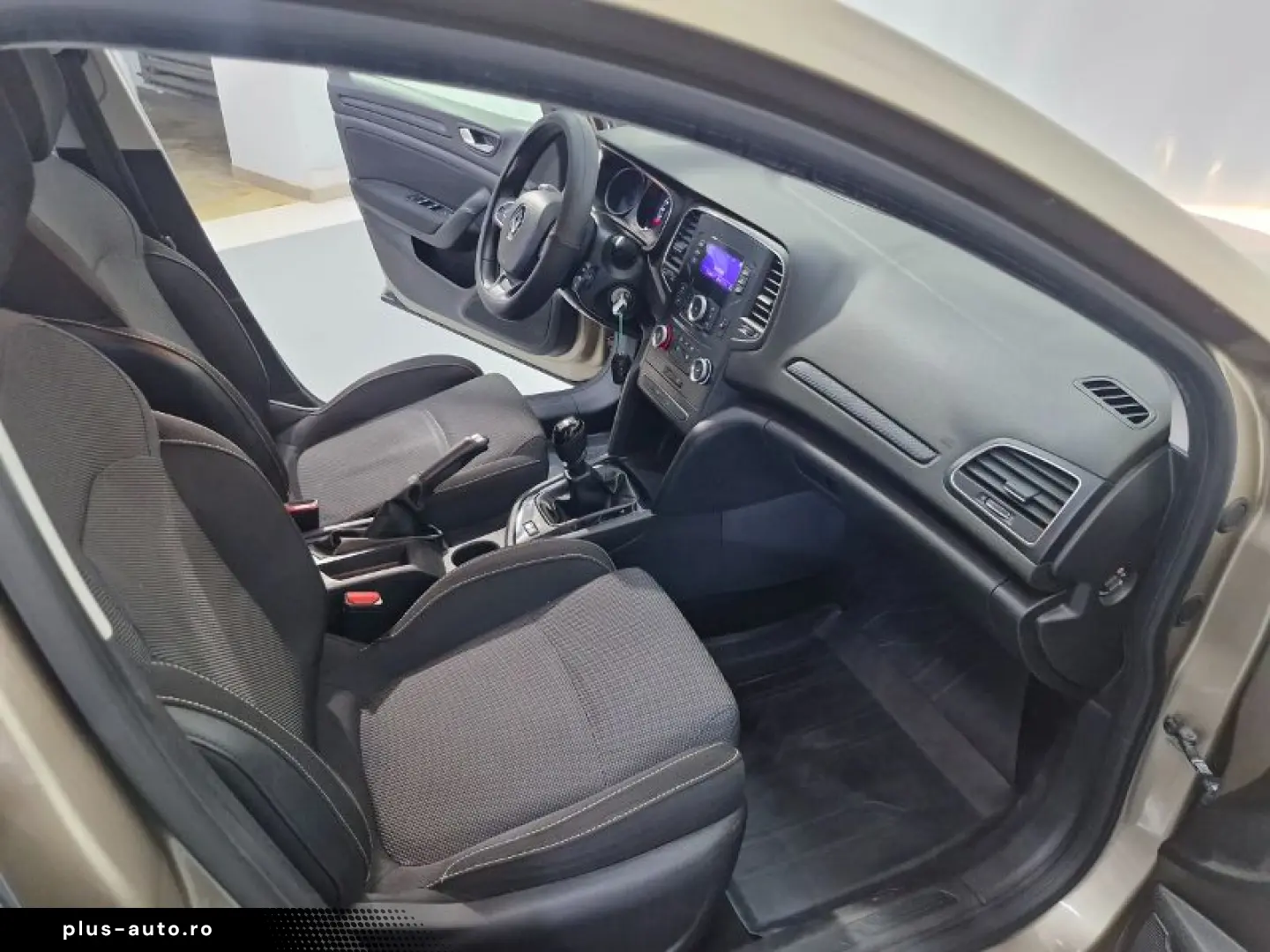 RENAULT MEGANE 1.3 TCe 116CP Business