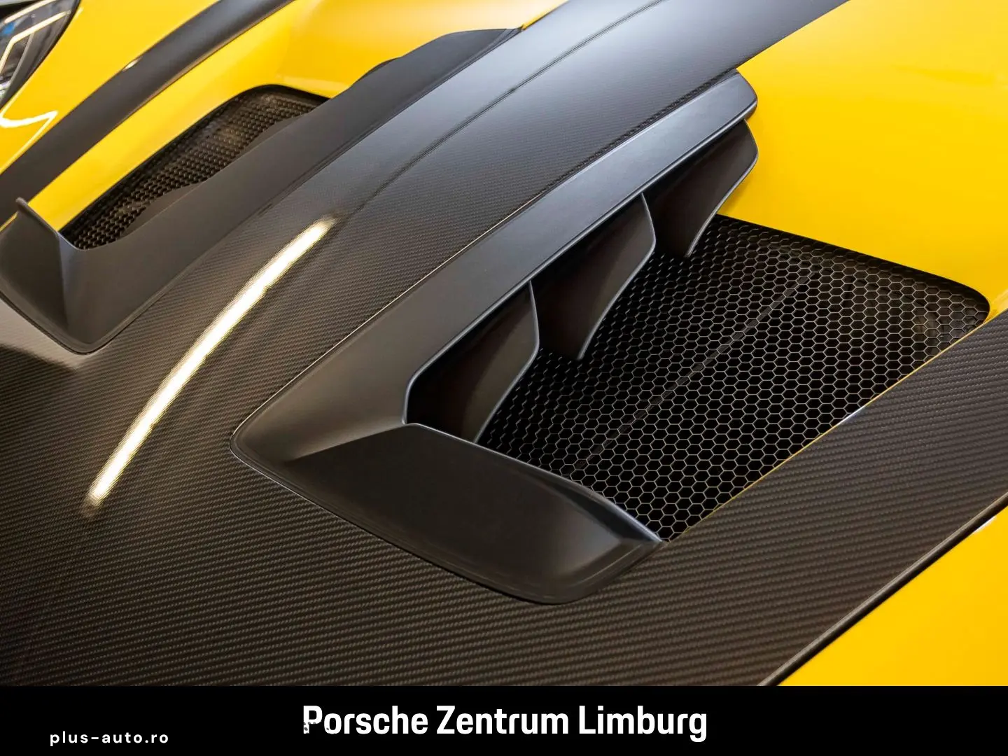 PORSCHE 992 911 GT3 RS Clubsportpaket Weissach-Paket LED