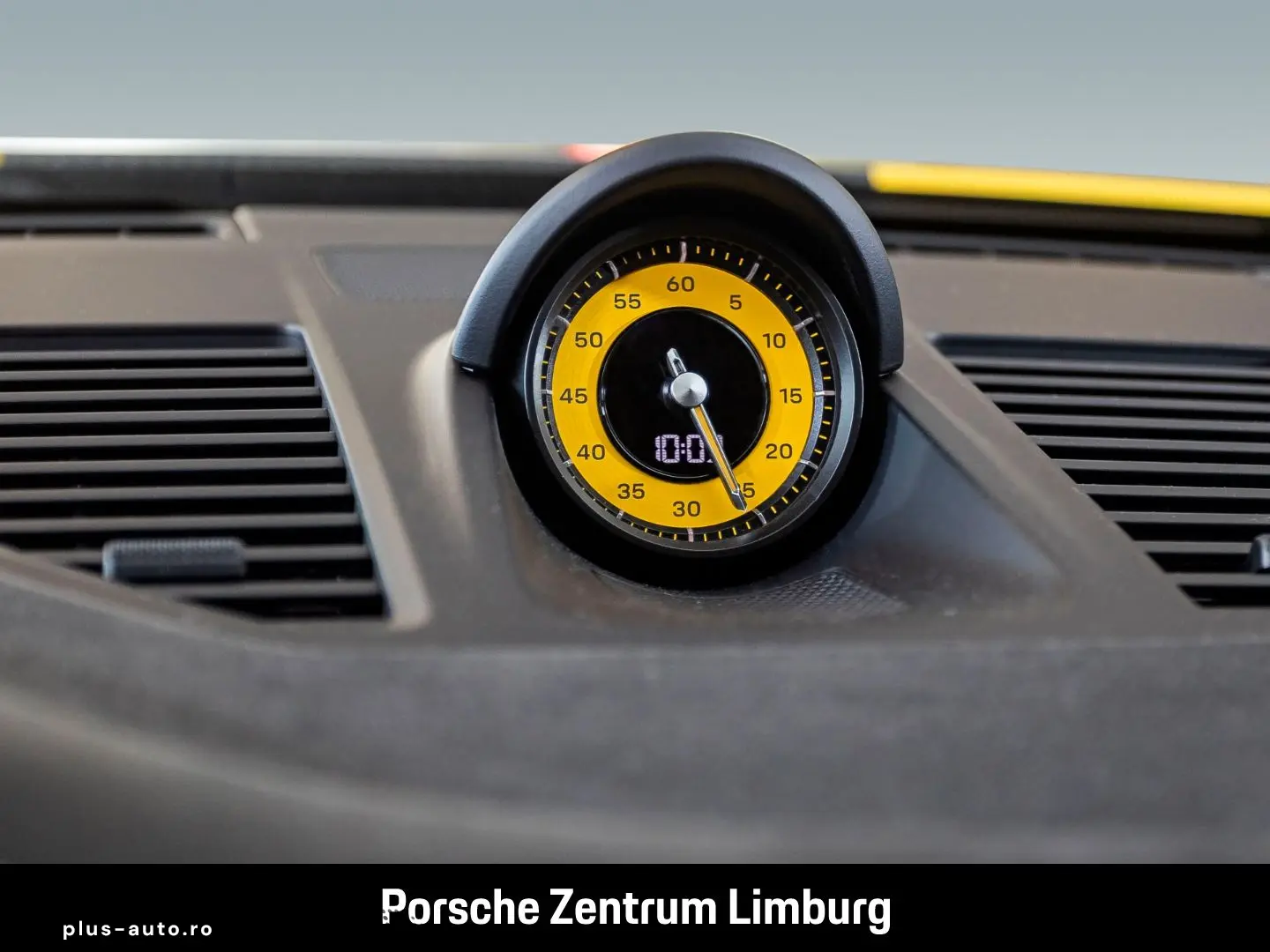 PORSCHE 992 911 GT3 RS Clubsportpaket Weissach-Paket LED