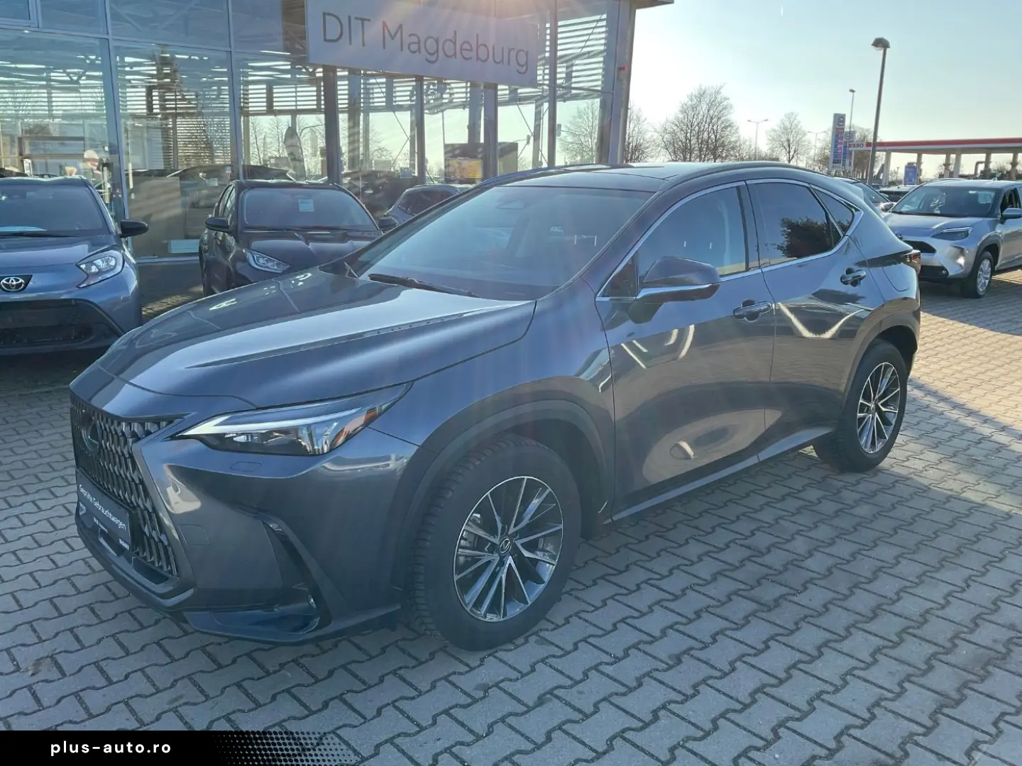 LEXUS NX 350h Executive Line ACC LED Pano SD 2xKlima