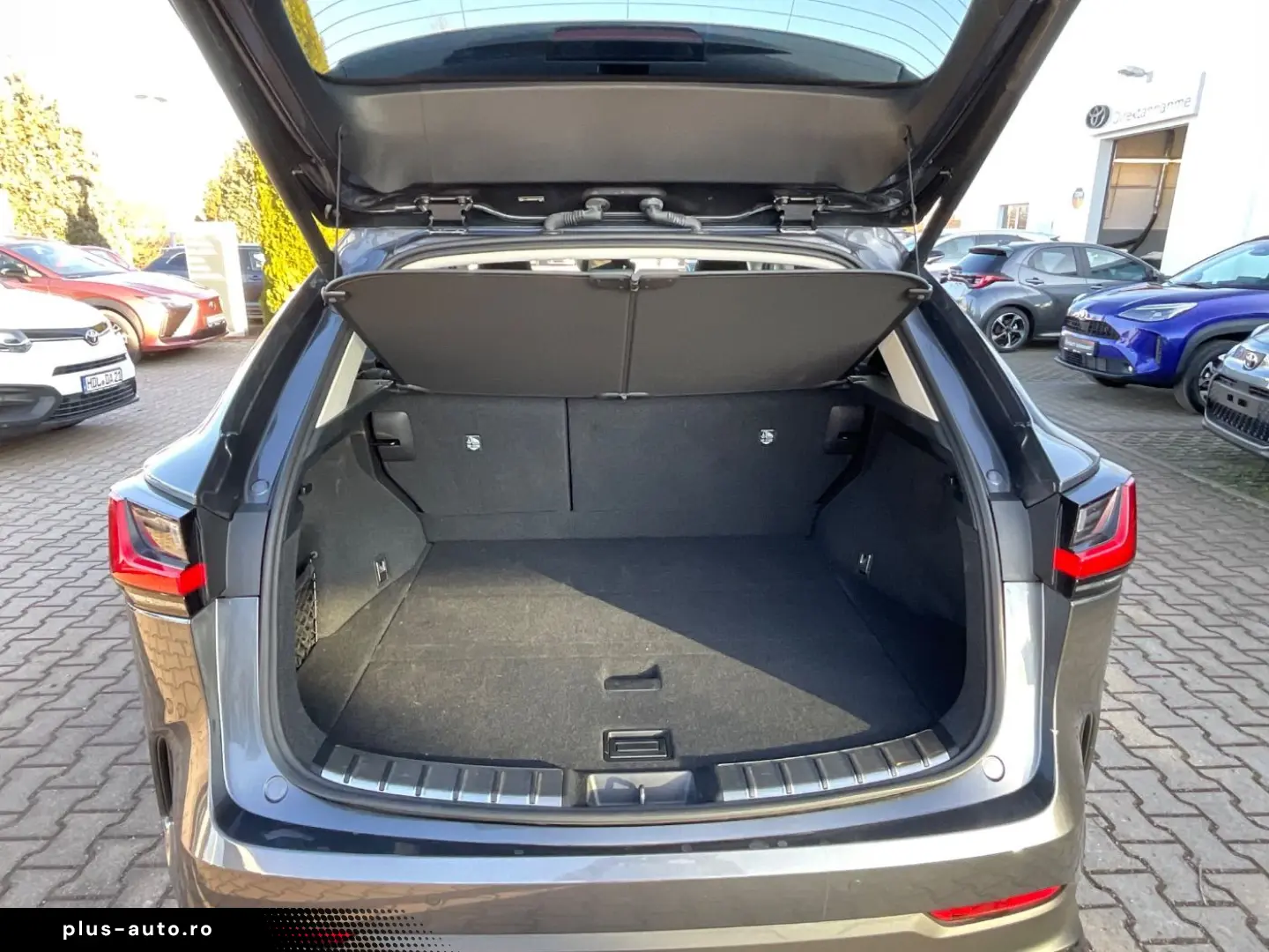 LEXUS NX 350h Executive Line ACC LED Pano SD 2xKlima