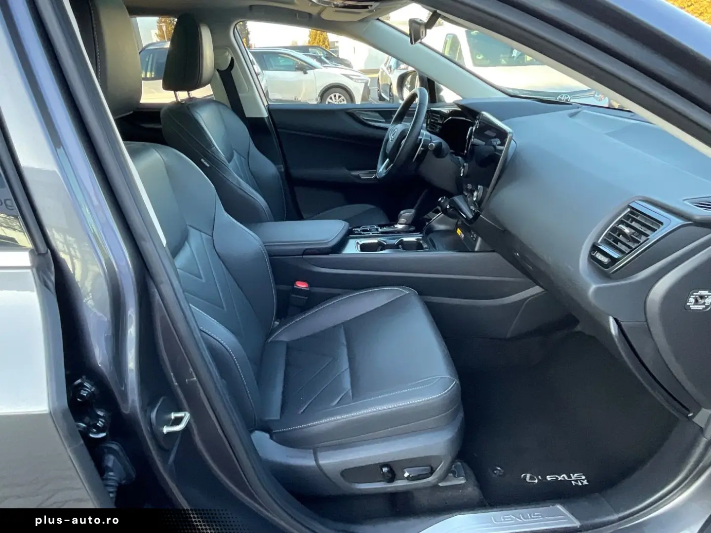 LEXUS NX 350h Executive Line ACC LED Pano SD 2xKlima