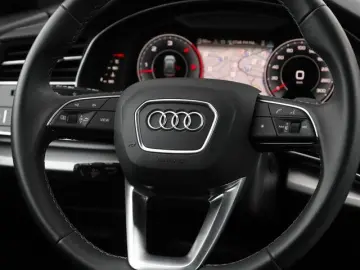 AUDI Q8 50 TDI quattro S line LM22 HD Matrix HuD AHK