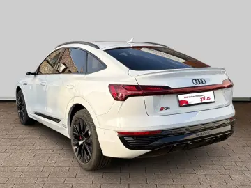 AUDI Q8 Sportback 55 quattro S line HUD PANO NAVI LED