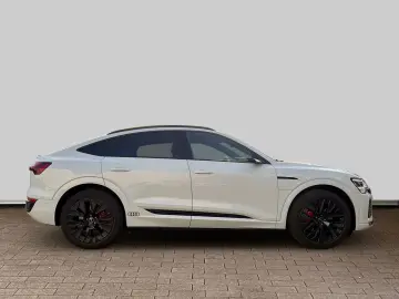AUDI Q8 Sportback 55 quattro S line HUD PANO NAVI LED