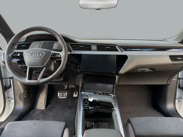 AUDI Q8 Sportback 55 quattro S line HUD PANO NAVI LED