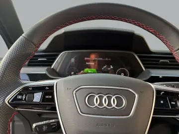 AUDI Q8 Sportback 55 quattro S line HUD PANO NAVI LED