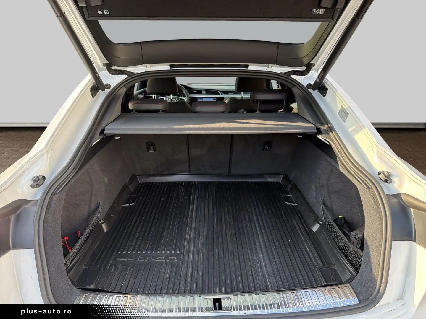 AUDI Q8 Sportback 55 quattro S line HUD PANO NAVI LED