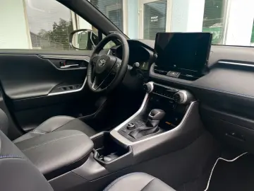 TOYOTA RAV 4 2.5 Style 4X4 FACELIFT LED NAVI JBL KAMERA