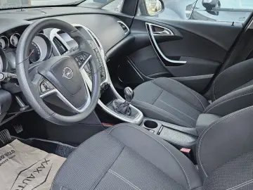 OPEL ASTRA J