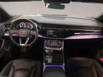 AUDI Q8 55 TFSI qu. S line Matrix AAS PAN HUD elS AHK