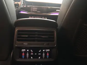 AUDI Q8 55 TFSI qu. S line Matrix AAS PAN HUD elS AHK