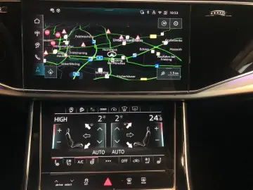 AUDI Q8 55 TFSI qu. S line Matrix AAS PAN HUD elS AHK