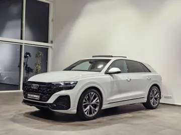 AUDI Q8 55 TFSI e S Line Black Pano Matrix HuD AHK 21