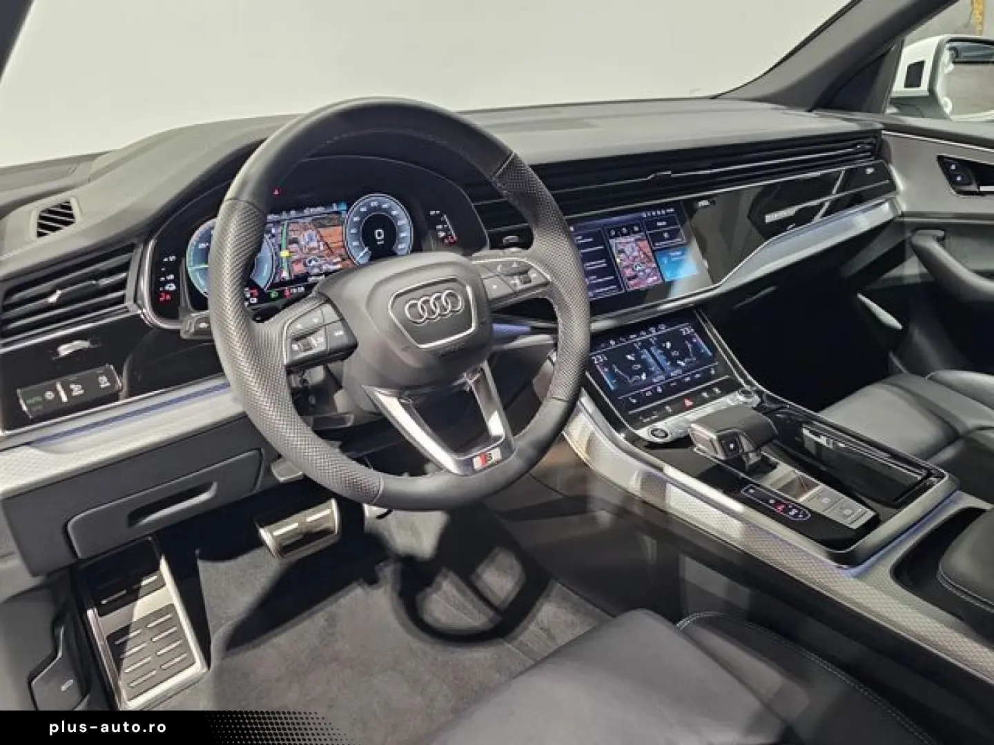 AUDI Q8 55 TFSI e S Line Black Pano Matrix HuD AHK 21
