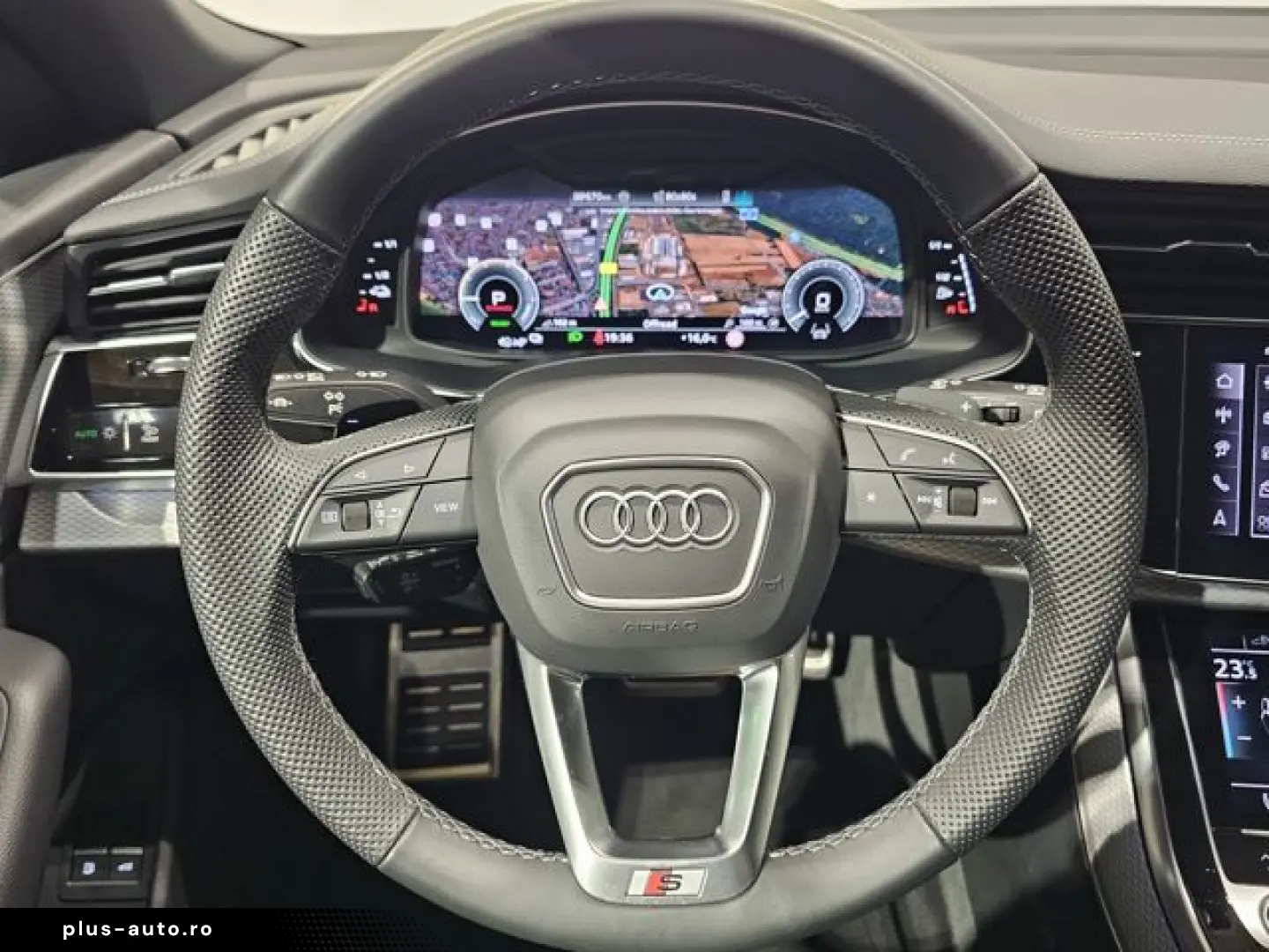 AUDI Q8 55 TFSI e S Line Black Pano Matrix HuD AHK 21