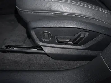 AUDI Q8 50 TD S line quattro S tronic KLIMA PANO